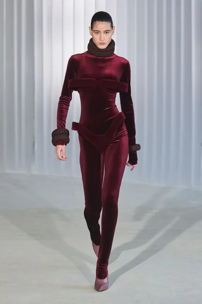 Look 36